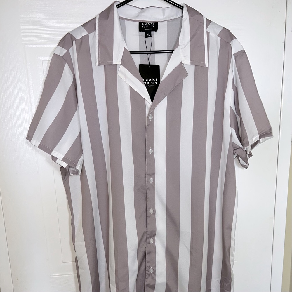 Short Sleeve Stripe Shirt